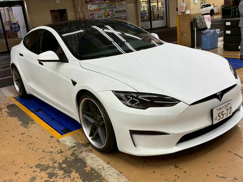 スーパーオートバックスKOBE TESLA Mod